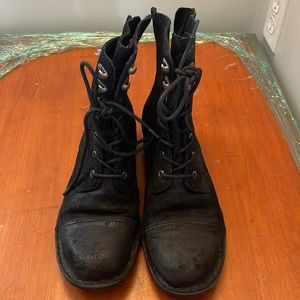 Born black leather boots. Size 6